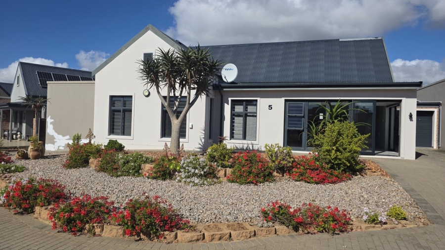 3 Bedroom Property for Sale in Hartenbos Central Western Cape